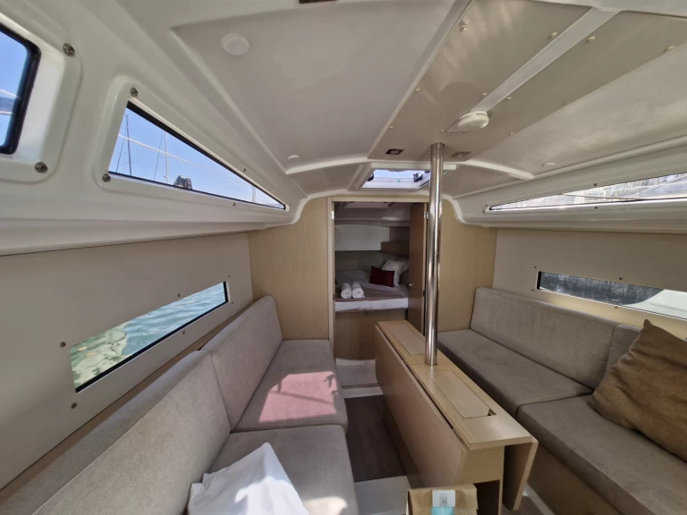 Bénéteau Oceanis 30.1 charter bareboat or skippered in  Barcelona