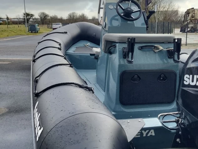 Yacht hire Les Sables-d'Olonne cheap Explorer 550