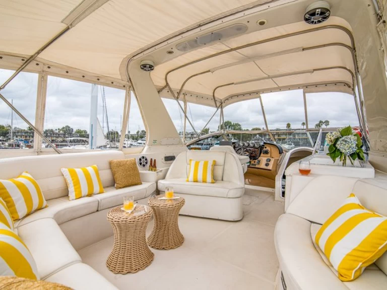 Hire Luxury Yacht with or without skipper Carver Marina Del Rey