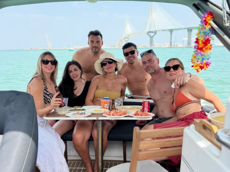 Hire Motorboat with or without skipper Larson Puerto Sherry