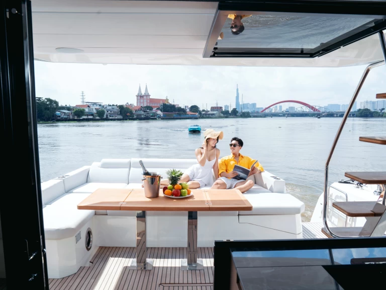 Prestige Prestige 590 charter bareboat or skippered in  Phường Hiệp Bình Phước