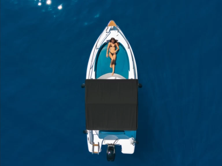 Yacht charter Taormina - blumax 19 pro Blumax 19 Pro on SamBoat