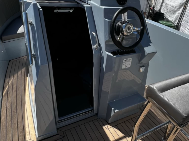 Moonday yacht Matrix 655 charter bareboat or skippered in  Six-Fours-les-Plages