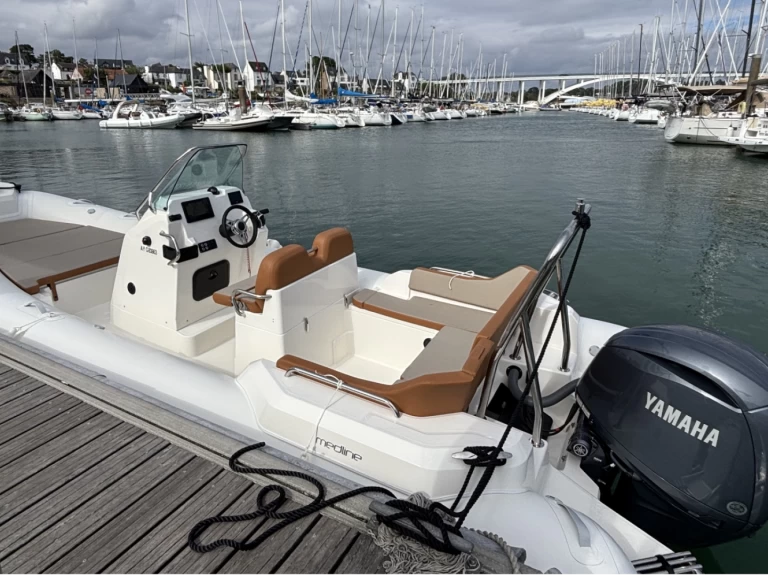 Hire a Zodiac Medline 6.8 La Trinité-sur-Mer