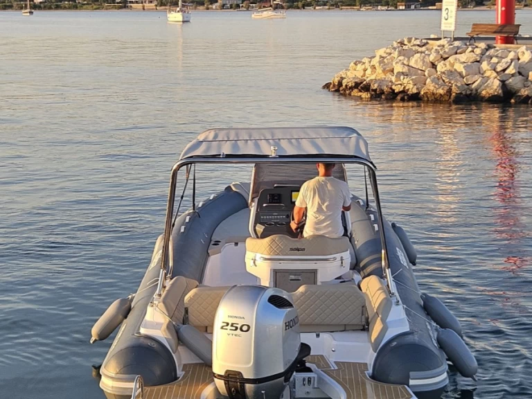 Hire a Salpa Soleil 24,5 Biograd na Moru