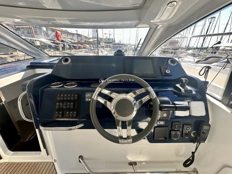 Motorboat to hire Marseille at the best price