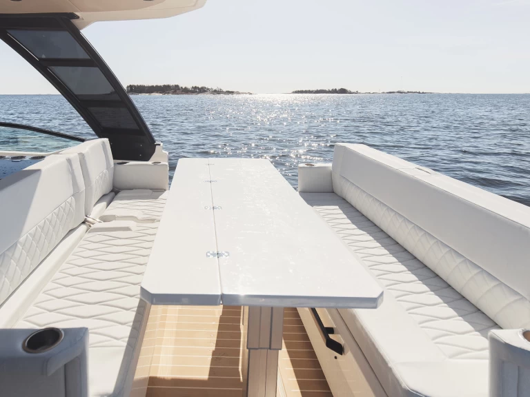 Yacht charter Split - Saxdor Saxdor 320 GTO on SamBoat