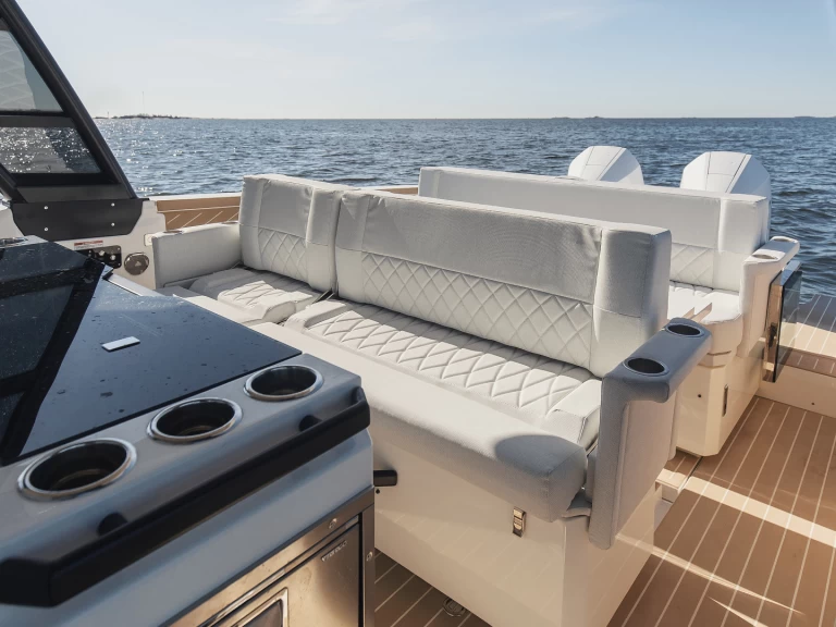 Motorboat hire in Split - Saxdor Saxdor 320 GTO