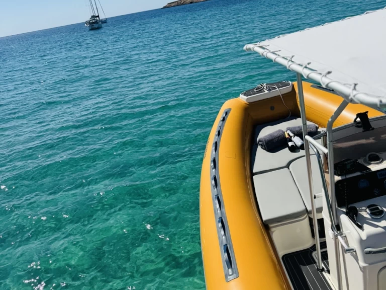 Charter a SEVEN FIFTY  400 in Sant Antoni de Portmany on Samboat