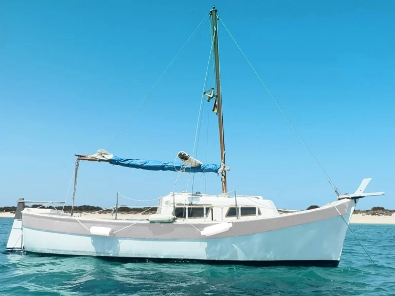 Sailboat hire in Portinatx - Plastic Siller Superpescadou