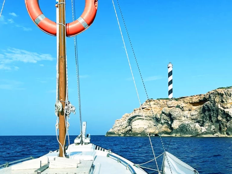 Hire Sailboat with or without skipper Plastic Siller Portinatx