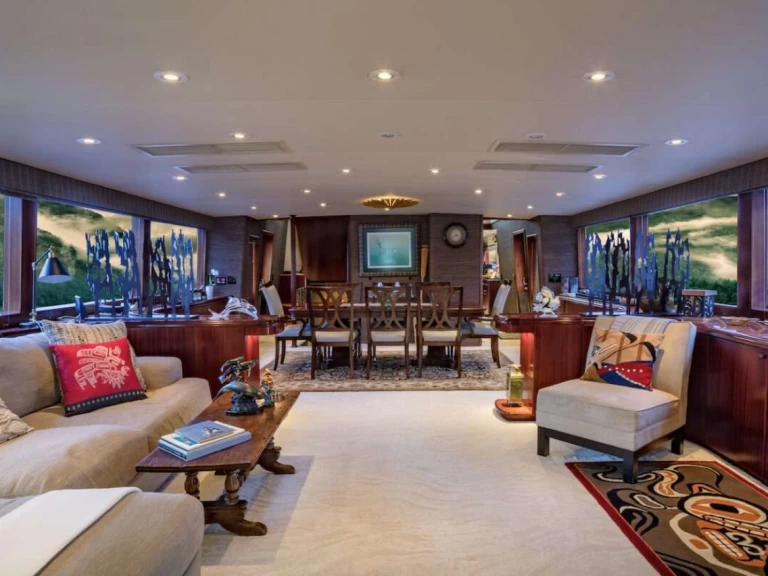 Hire Luxury Yacht Broward with a boat licence