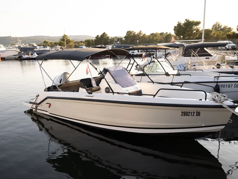 Motorboat hire in Šibenik - Compass Boats Compass 7s