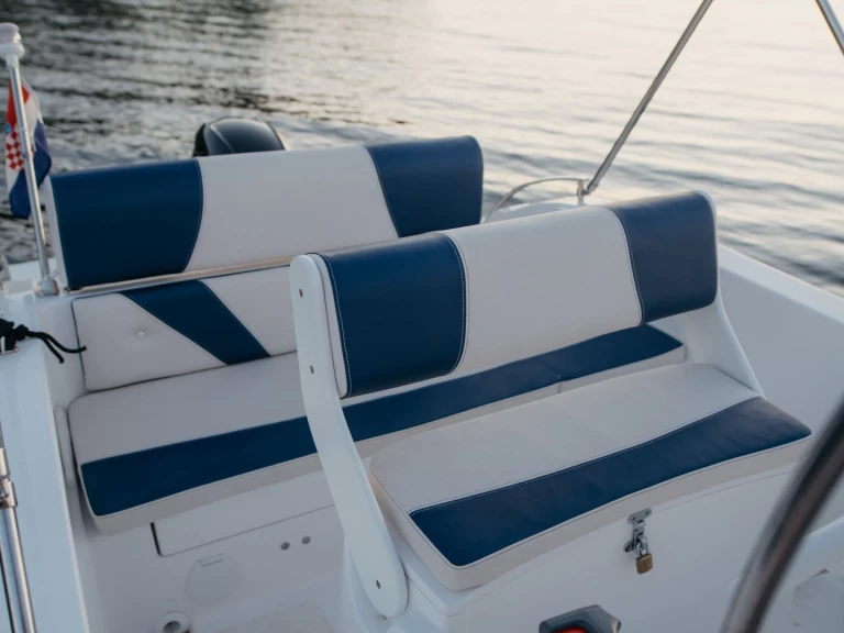 Charter a Italmar Italmar Open 16,50 in Šibenik on Samboat