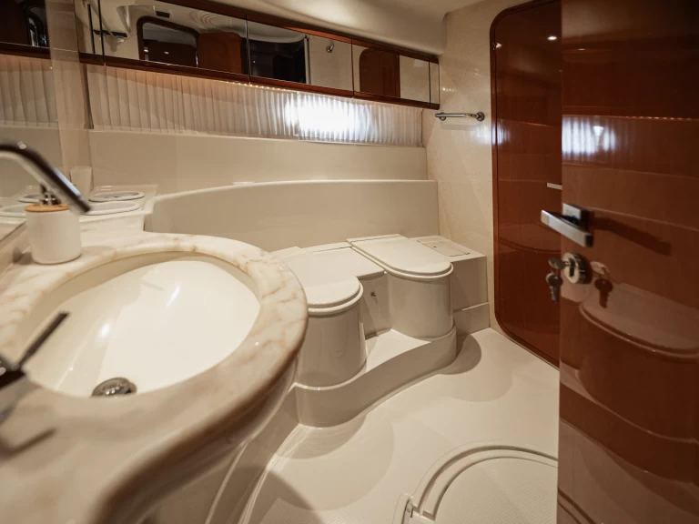 Hire a Ferretti Ferretti 165 Fly Glyfada