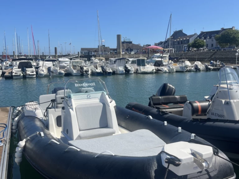 Zodiac Medline 7.5 charter bareboat or skippered in  La Trinité-sur-Mer
