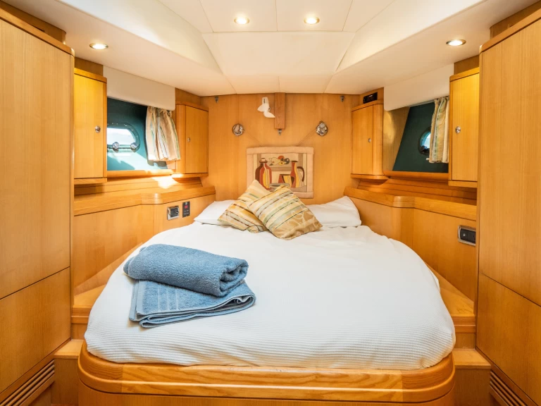 Yacht hire Vlycho cheap Trintella 65 Classic