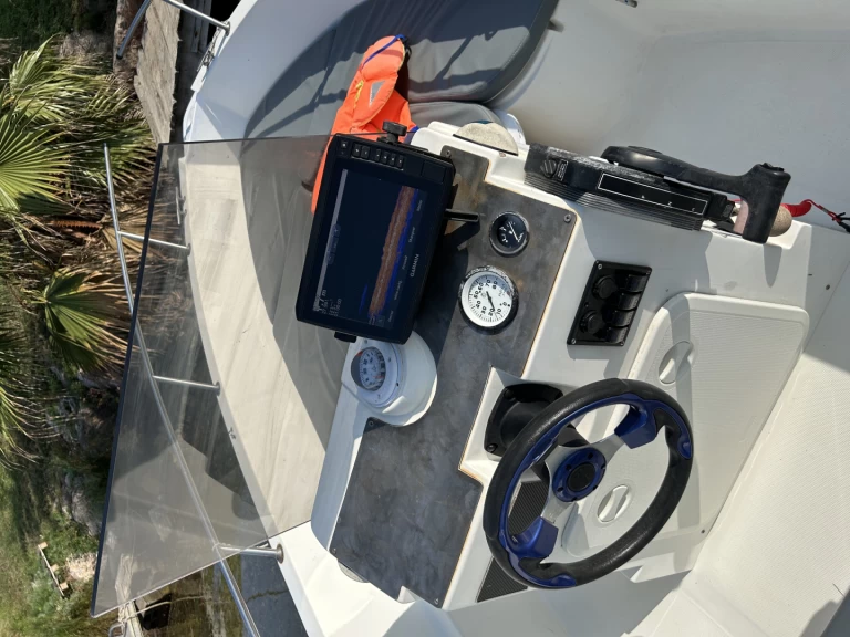 Salpa Salpa Soleil 23 charter bareboat or skippered in  Sète