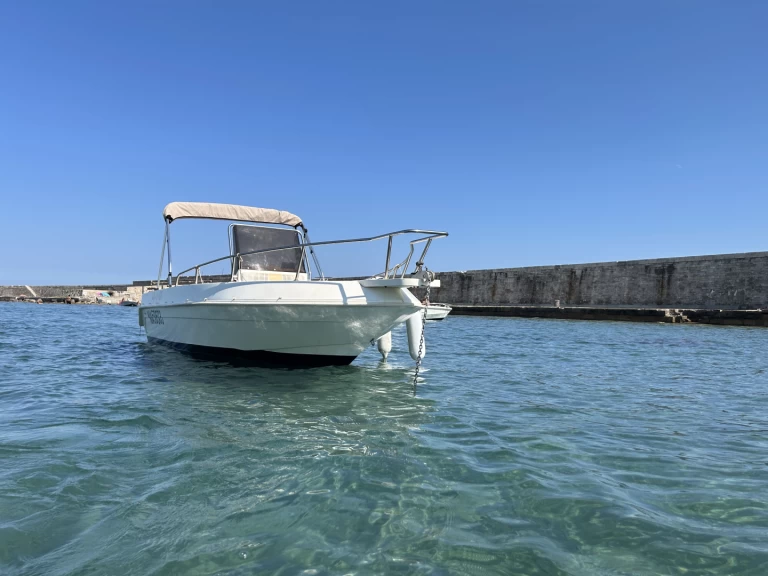 Charter a Salpa Salpa Soleil 20 in Sète on Samboat