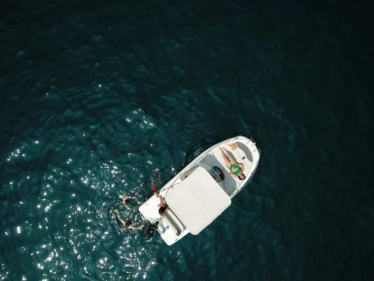 Hire a Idea Marine IDEA 58 Salerno