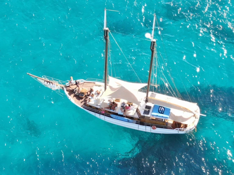 Charter a Custom Made GOLETTA TURCA in Marina Formentera on Samboat