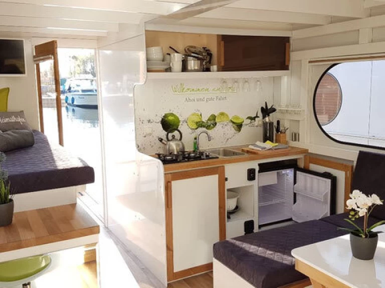 Yacht charter Zehdenick - Hausboot Hausboot Valencia on SamBoat