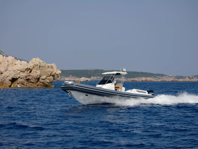 Hire a Joker Boat Clubman 30 Porto Cervo