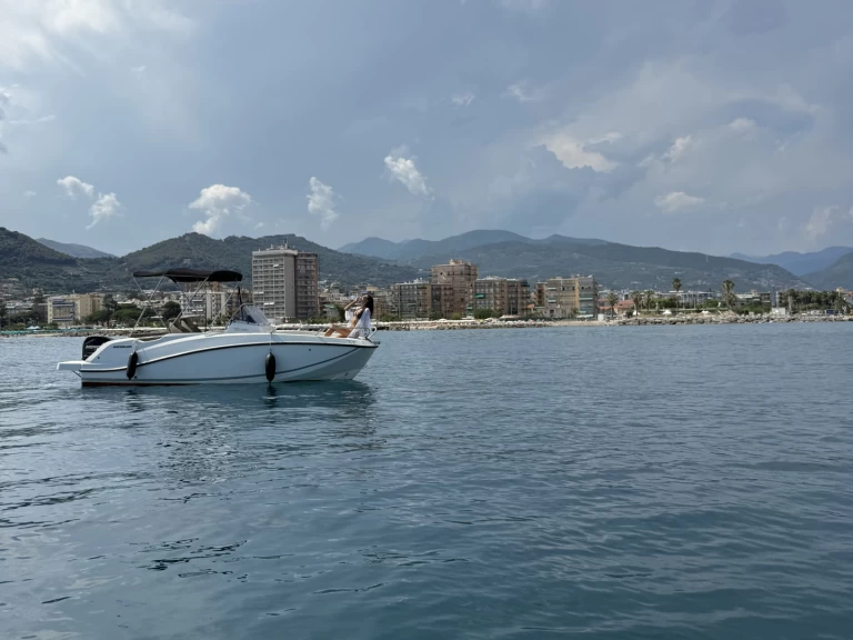 Yacht charter Sanremo - Quicksilver Activ 555 Open on SamBoat