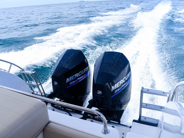 Charter a SEAT SB399 in Bo Put on Samboat