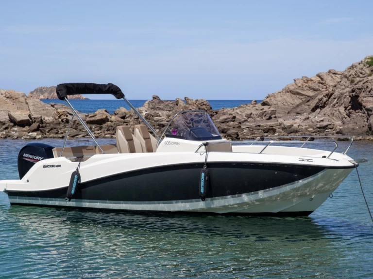 Motorboat to hire Mandelieu-la-Napoule at the best price