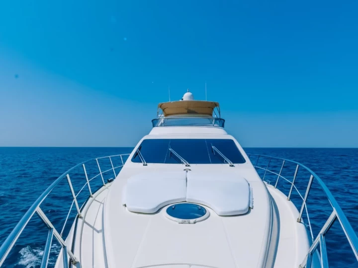 Motorboat hire in Antibes - Azimut Azimut 55 Fly