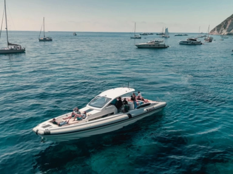 Hire RIB with or without skipper Pirelli Naples