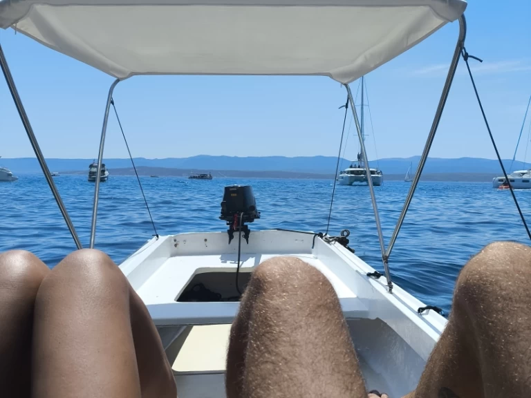 Pasara Pasara charter bareboat or skippered in  Bol