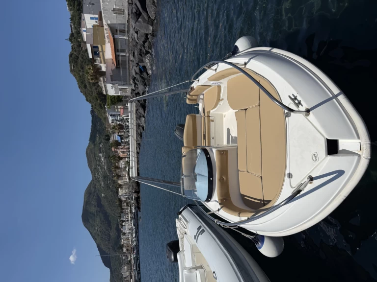 Charter a Marinello Eden 18 in Lipari on Samboat