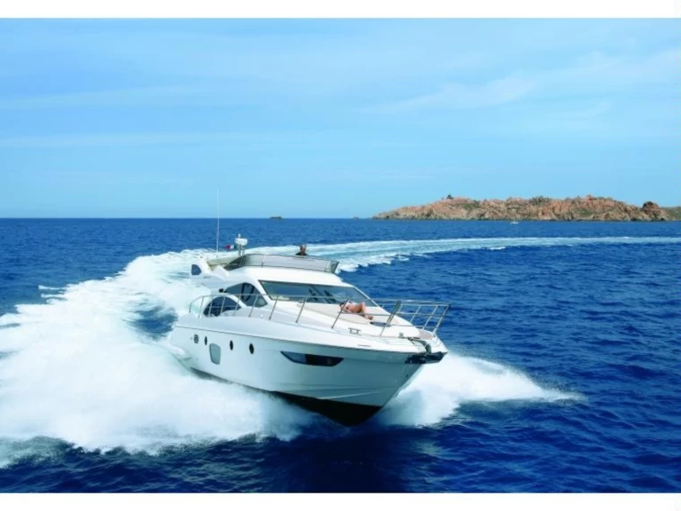 Yacht charter Antibes - Azimut Azimut 47 Fly on SamBoat