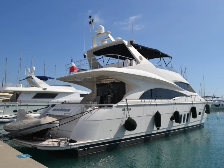 Charter a Marquis 69 in Antibes on Samboat