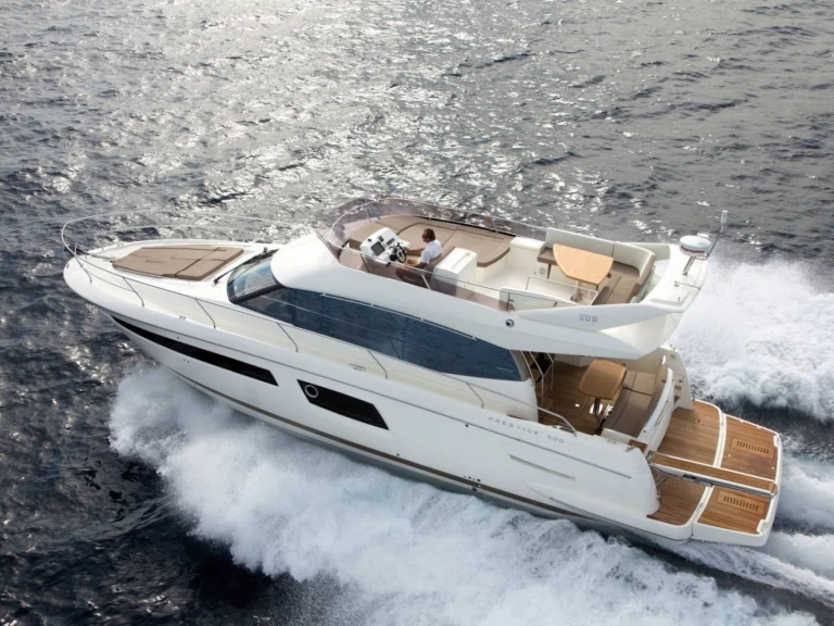 Yacht hire Antibes cheap Prestige 500 Fly