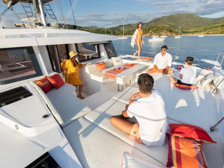 Charter a Bali Bali 4.6 in Cannes on Samboat