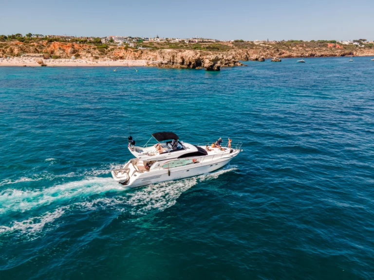 Yacht charter Vilamoura - Azimut Azimut 58 Fly on SamBoat