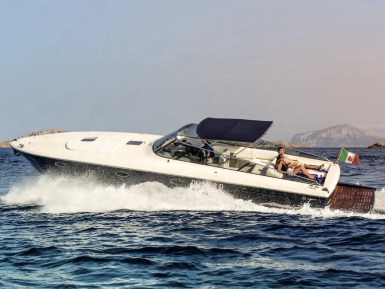 Motorboat hire in Porto Cervo - Itama Itama 40