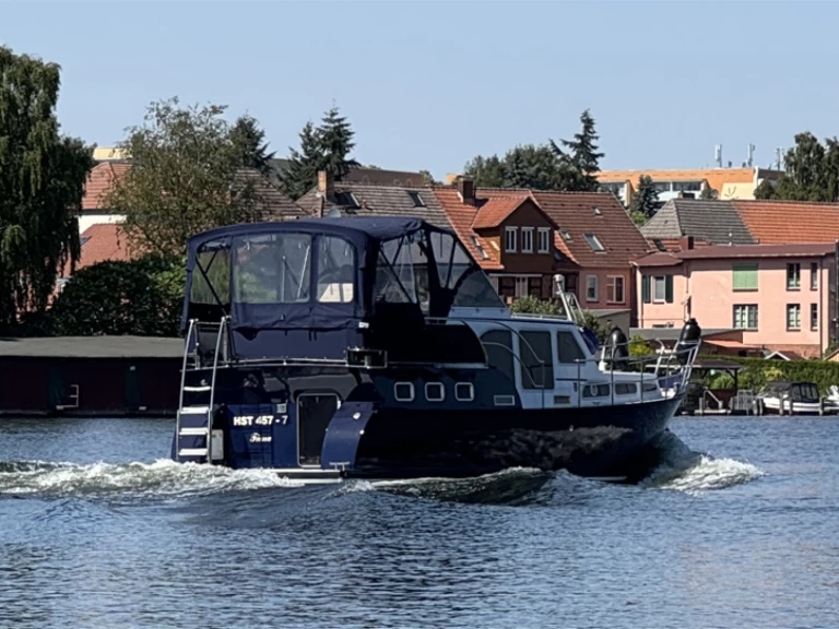 Canal boat to hire Malchow at the best price