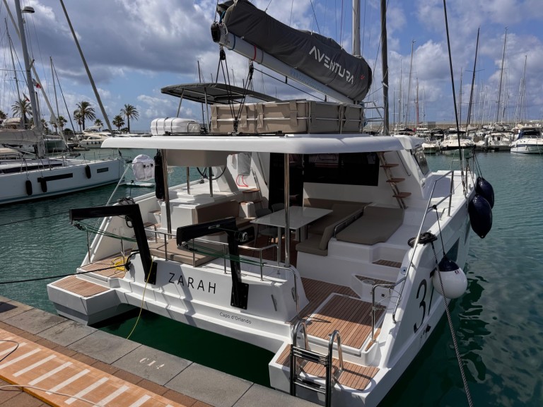 Catamaran hire in Capo d'Orlando - Aventura Aventura 37