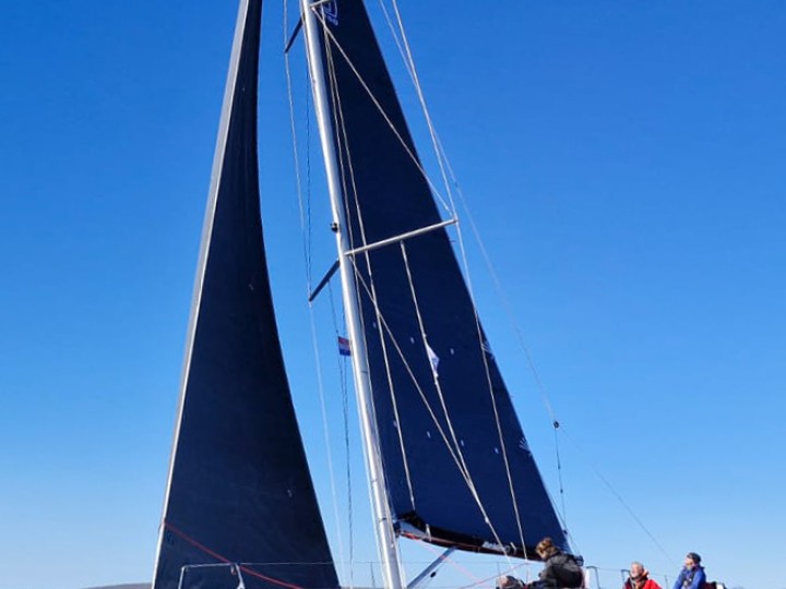 Hire a Dehler Dehler 38 SQ Punat