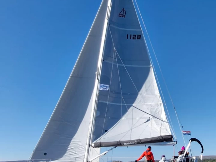 Yacht hire Punat cheap Dehler 38 SQ