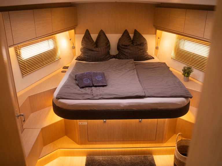 Sailboat to hire Cala d'Or at the best price