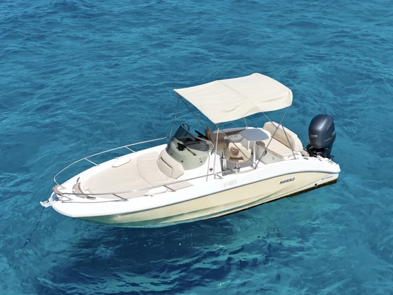 Yacht hire Saint-Florent cheap Key Largo 20 Deck