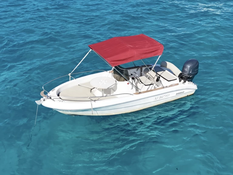 Motorboat to hire Saint-Florent at the best price