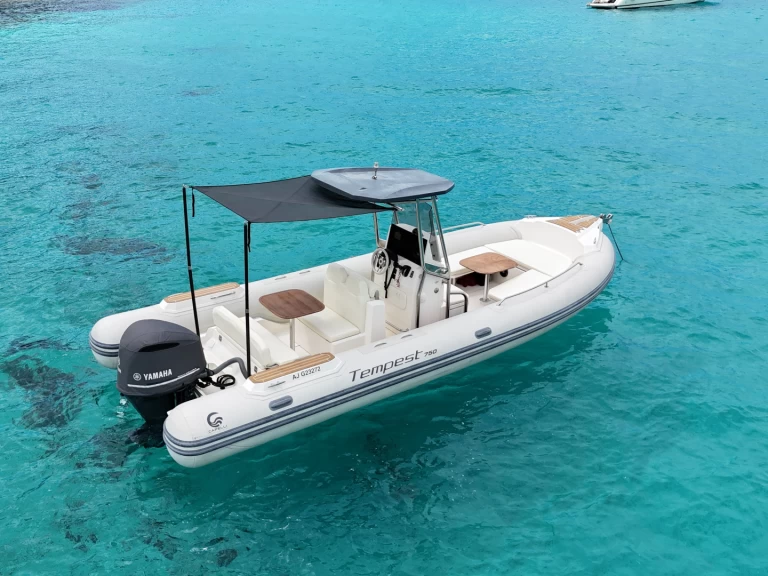 Yacht hire Port Saint Florent cheap Tempest 750 Luxe