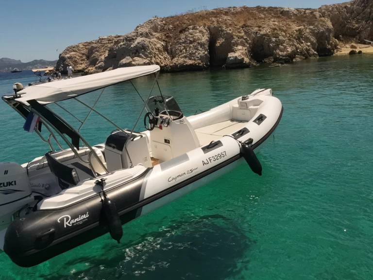 Hire RIB Ranieri with a boat licence