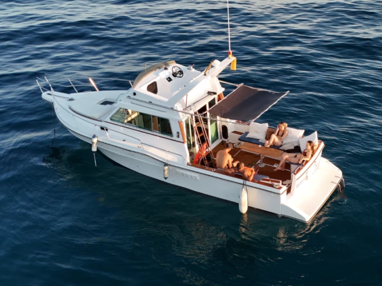 Yacht charter Badalona - Fibresport 980 on SamBoat